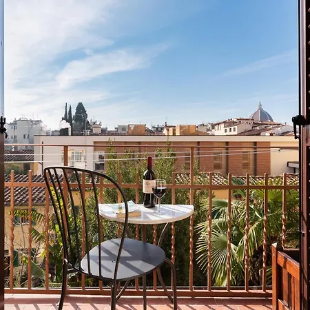 Lovely Apartment With Balcony Florence Exterior photo