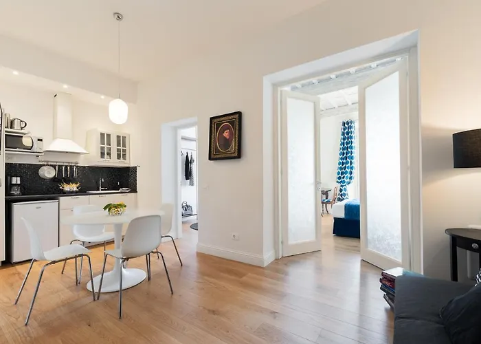 Lovely Apartment With Balcony
